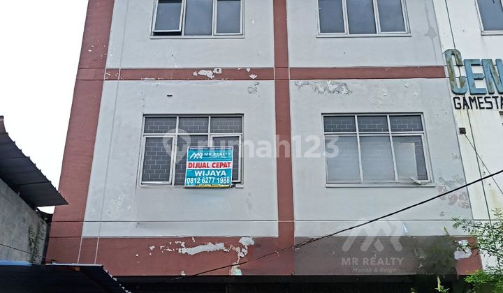 Ruko Gandeng Area Komersil Daerah Petukangan Ciledug Jaksel