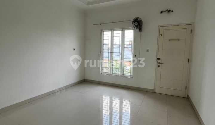 Disewakan Rumah Bersih Terawat Di Penerangan Grogol 1