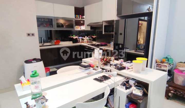 Rumah Bagus Lebar 7 di Taman Villa Meruya