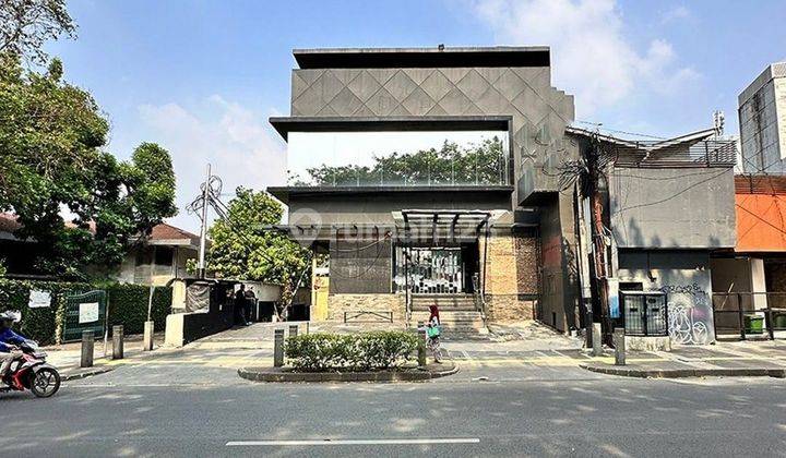 Ruko 3 Lantai Komersial di Kemang Jakarta Selatan 1