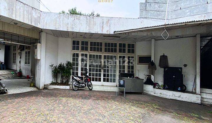 Rumah Tua, Bentuk Tanah Ngantong 1