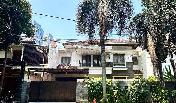 Rumah Siap Huni 2 Lantai di Senopati, Jakarta Selatan 1