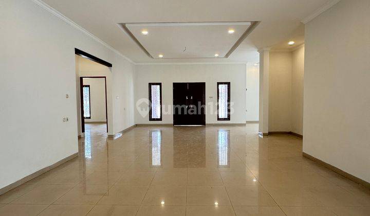 Dijual Rumah *extra Luas* Inti Kota - Medan Baru  2