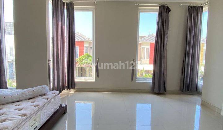 Dijual Villa Jalan Ismail Harun Komplek Citraland Gama City  2