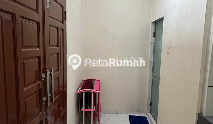 FOR SALE VILLA ON AIR BERSIH STREET, END OF SM RAJA LESTARI COMPLEX