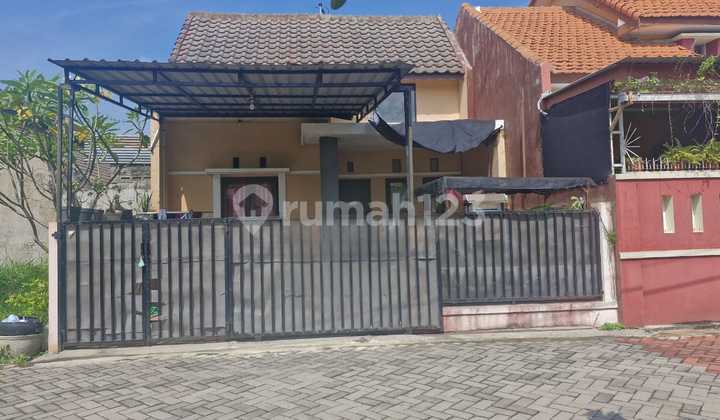 Rumah Hadap Utara Gentan Sukoharjo  2