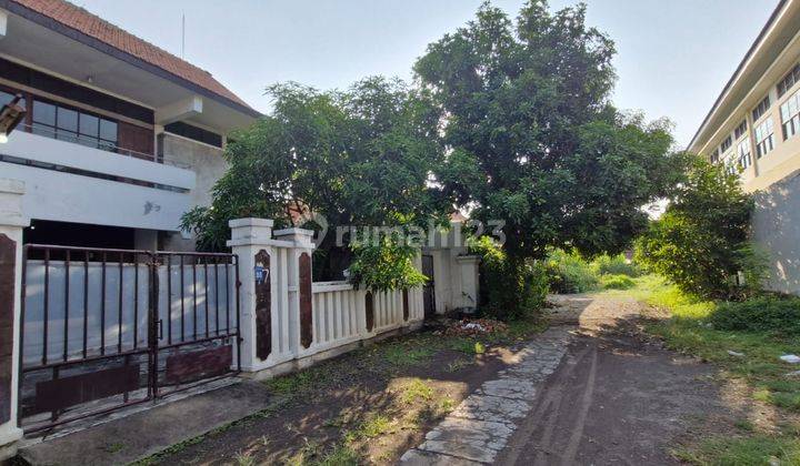 Rumah 2 Lantai Solo Kota  2