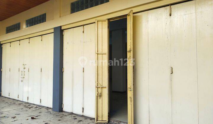 Disewakan Ruko 4 Lt Strategis Pusat Kota Manado Di Wanea Cocok Utk Kantor Distributor, Toko, Atau Lainnya 2