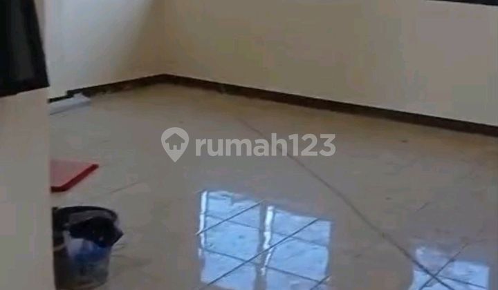 3-Story Shop House at Affordable Price on Samratulangi Street, Strategic Location. 240sqm. Manado. 2