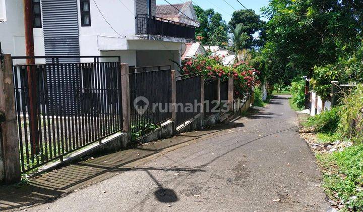 Rumah Cantik 2 Lantai Parkir Luas Paving, View Laut, Hook, Minimalis Modern 2