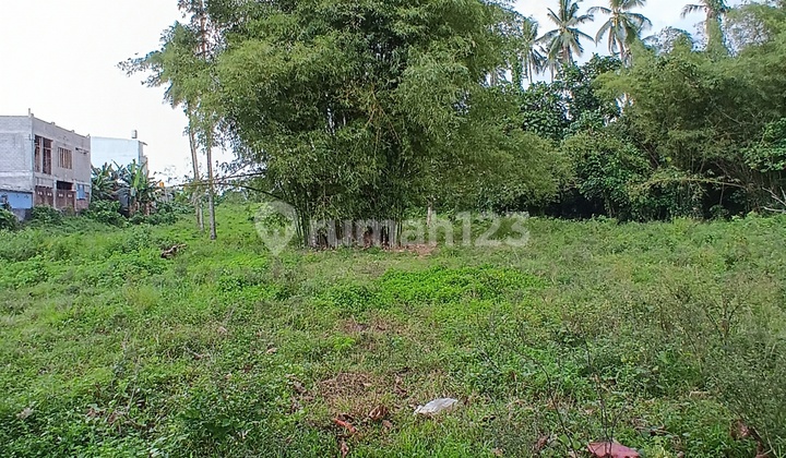 Large Land in the Front Section Can Access Ring Road 2, in the Gpi Housing Area, Near Akasia 3 Main Road. Large Land in the Front Section Can Access Ring Road 2, in the Gpi Housing Area, Near Akasia 3 Main Road.