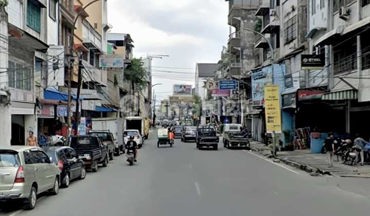 For Sale: All In One Shop House in Mt. Haryono Wholesale Center Area 2