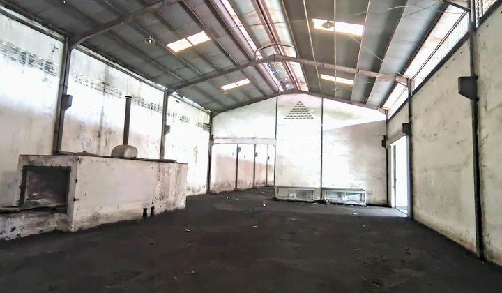 Dijual Dgn Hrg Yg Tidak bisa di Tolak,Ex Pabriklt3.271 M² Posisi Pinggir Jalan