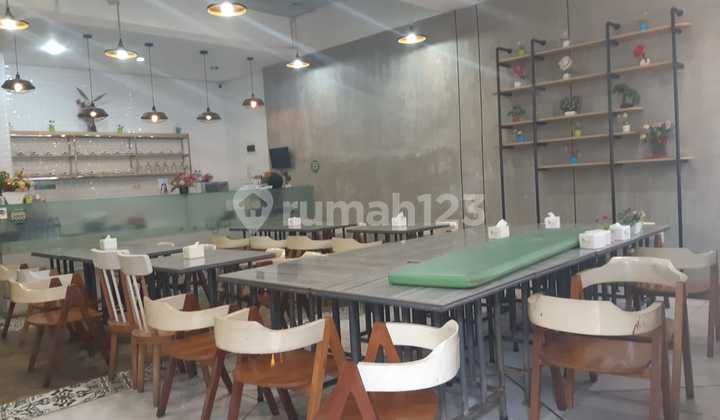 Connected Shophouse in CBD Complex For Sale 2