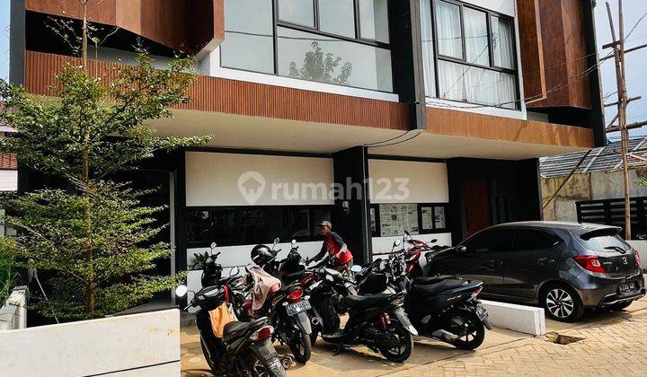 Rumah Mewah Lokasi Strategis Harga Murah Di Jatiasih  1