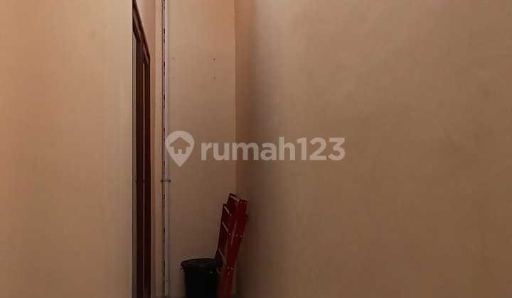 For sale, ready-to-occupy house in Nirwana cluster, Modernland. 2