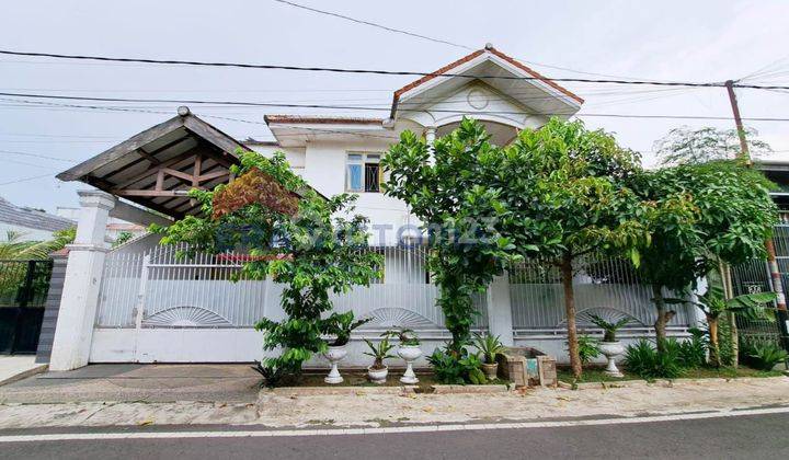 Rumah 2 Lantai Bagus Terawat di Lowokwaru, Malang 1