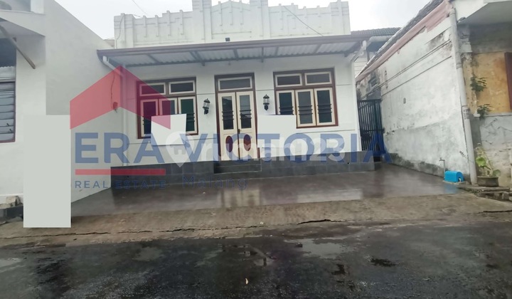 Jual Rumah Konsep Klasik Dekat Dengan Fasilitas Umum 2