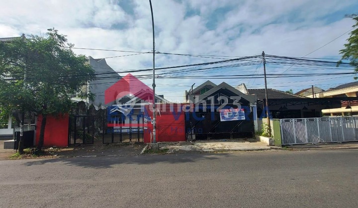 Rental House Can Be Used as a Business Space Suitable for a Cafe or Culinary Rental House Can Be Used as a Business Space Suitable for a Cafe or Culinary