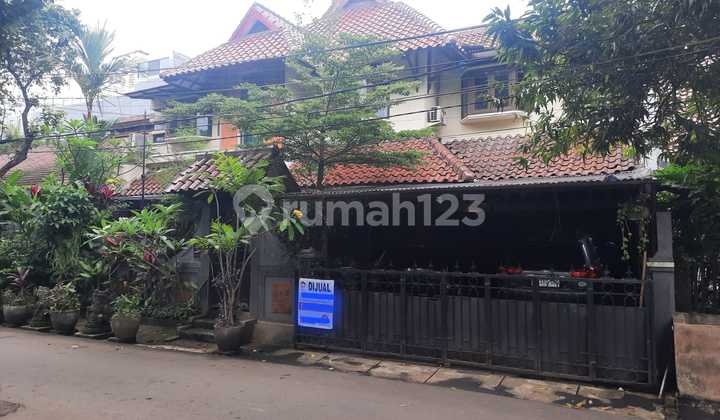 Dijual Rumah Asri di Hang Jebat Kebayoran Baru, Jakarta Selatan