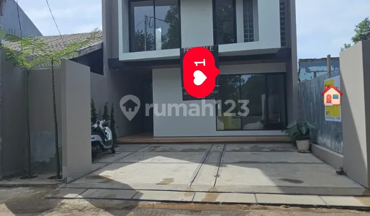 Dijual Rumah di Casamilo Bintaro, Tangerang