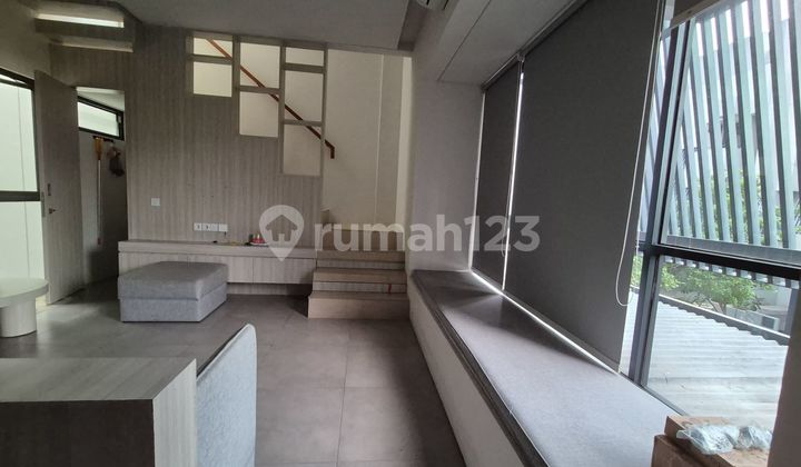 Disewakan Rumah di Tebebuya Impresahaus, Bsd 2