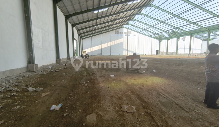 For Rent Warehouse LT 7000 m2 in Tangerang City For Rent Warehouse LT 7000 m2 in Tangerang City