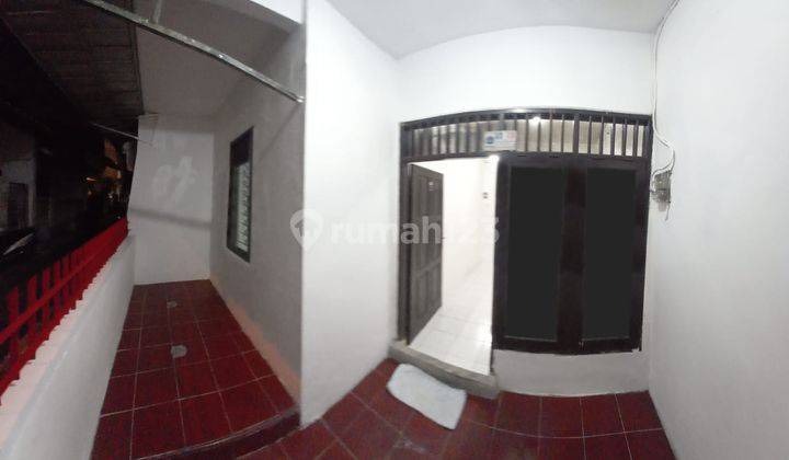 Dijual Rumah SHM 2lt 3kt 1km di Tanjung Duren Utara Jakarta 2