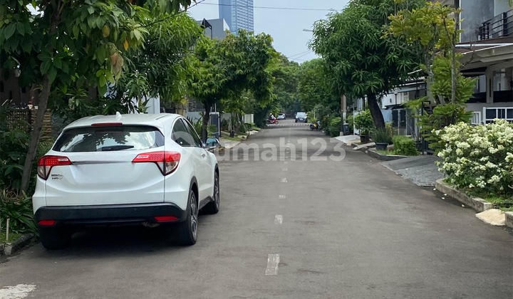 For Sale House in Kasuari Bintaro Sector 9 Size 10X12