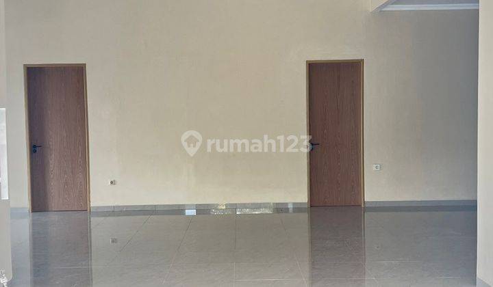 Dijual Rumah Hook di Taman Royal, Tangerang. 2