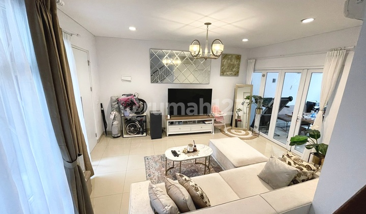 Dijual Rumah Cantik di Savia Visana, Bsd 7X17