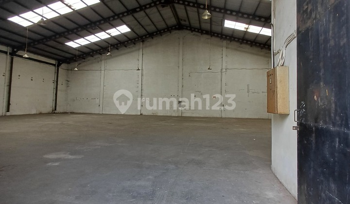 Disewakan Gudang Industri 3 In 1 di Jatake