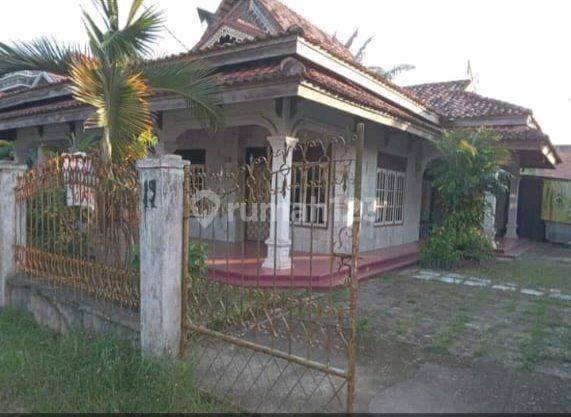 Rumah Di Jalan Utama Kota Jambi 1