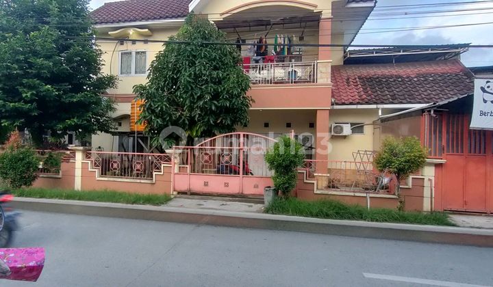 Rumah 2 Lantai Posisi Hook Strategis  1