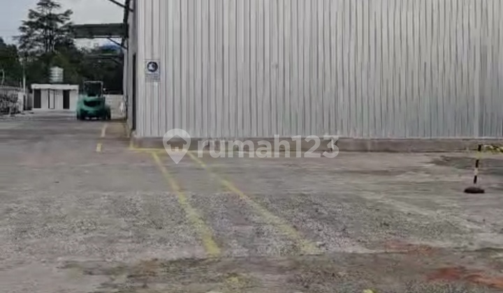 Warehouse & Office On Main Road