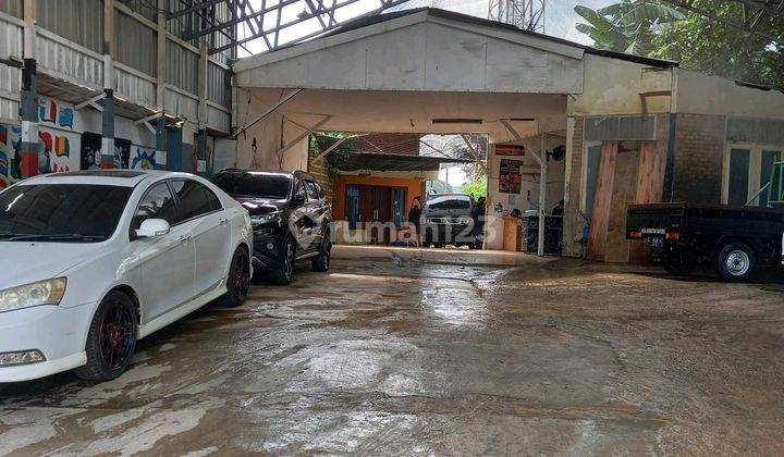Rumah & Tempat Usaha Car Wash  1