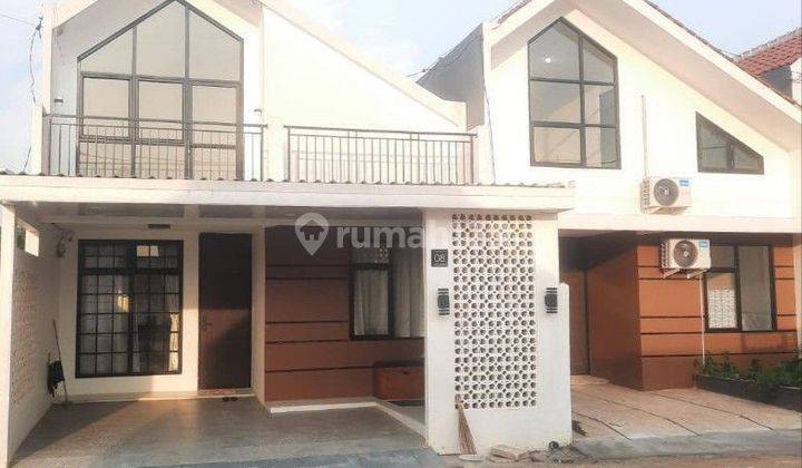 Rumah Cakep Di Kota Depok , 3 Menit Ke Stasiun Depok 2