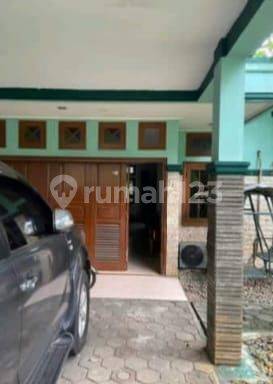 Rumah Asri, Nyaman di Dalam Kompleks Pondok Ranji Area 1