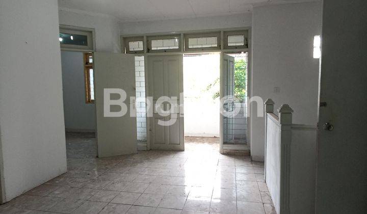 RUMAH 2 LANTAI CIDENG BIAK JAK-PUS 1