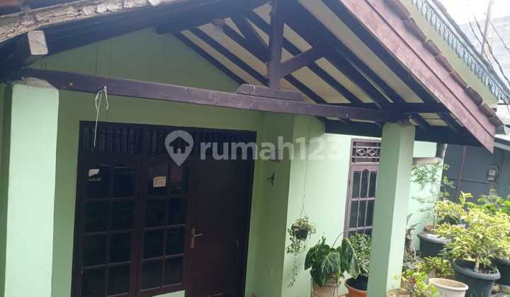 Rumah Hitung Tanah Akses Mobil Jl Gardu Lenteng Jagakarsa