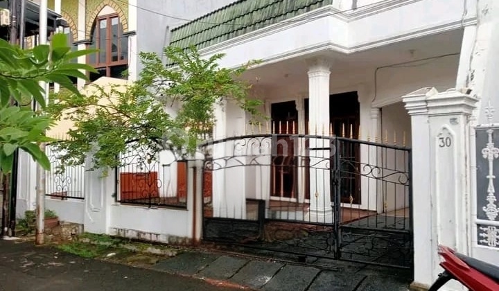 Rumah Strategis One Gate Akses Pruis Tebet Utara 1