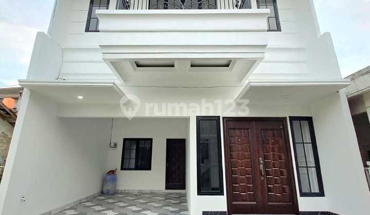 Rumah Ready Minimalis 2 Lantai+rooftop Akses Moh.kahfi 2 Shm Imb