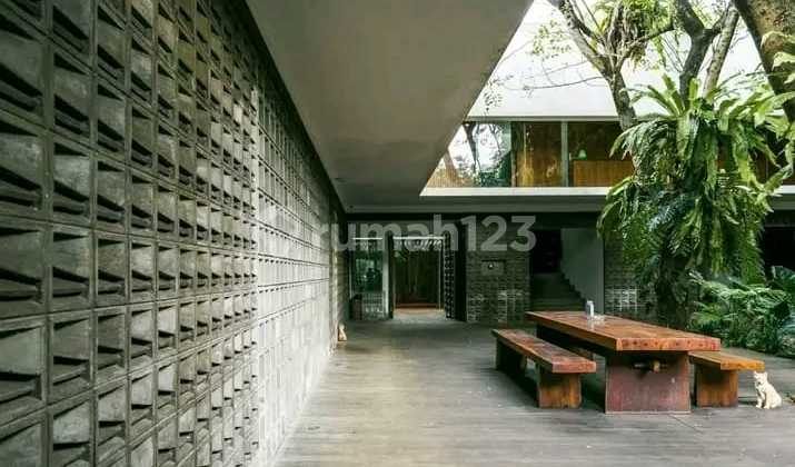Cool Shady Urban Forest Concept House in the Tb Simatupang Area 2
