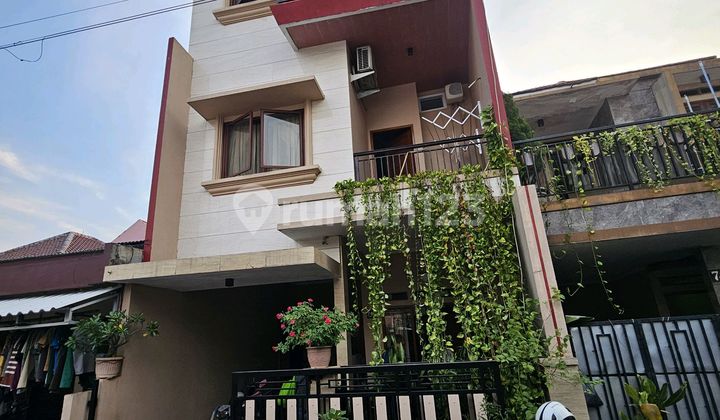 Model A Apartment House 3 Floors Car Access Near Aeon Tanjung Barat Model A Apartment House 3 Floors Car Access Near Aeon Tanjung Barat