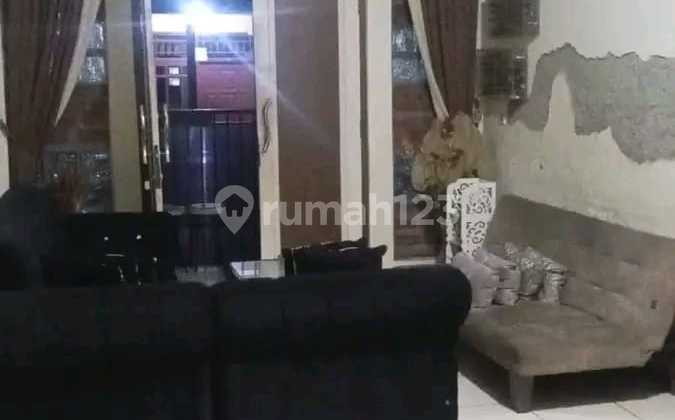 Cluster House Needs Minimal Renovation Near Casamora Jagakarsa 2