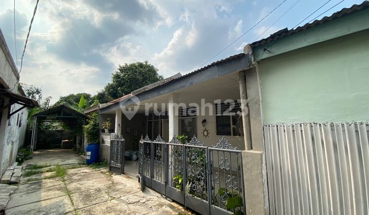 House in Strategic Agriculture Complex, Pasar Minggu, SHM 2