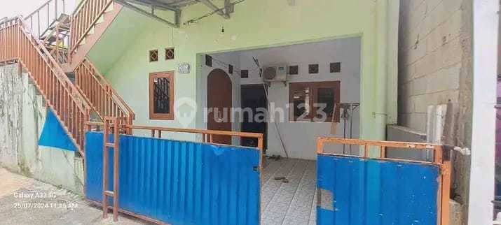 Main House + 6 Boarding Rooms, Car Access, Near Main Road Jagakarsa, SHM 2