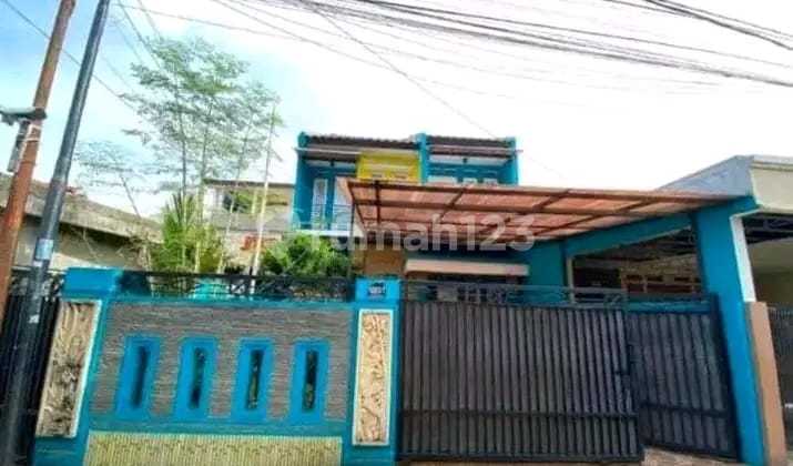 Well-Maintained House Ready for Occupancy, Non-Cluster, Car Access, Cipedak, Jagakarsa