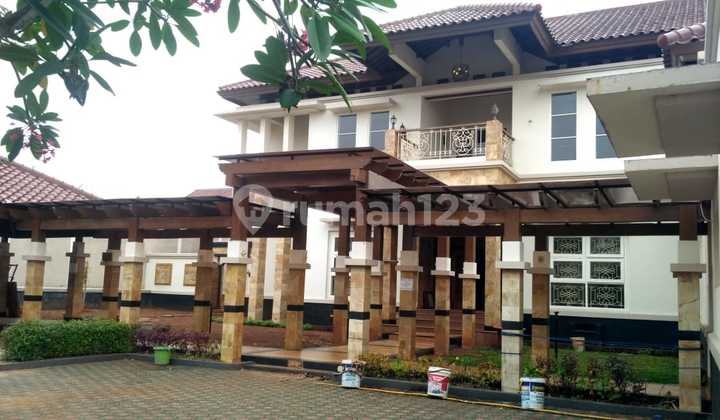 _Dijual Rumah Bernuansa Villa dan Resort dengan Tanah yang Luas