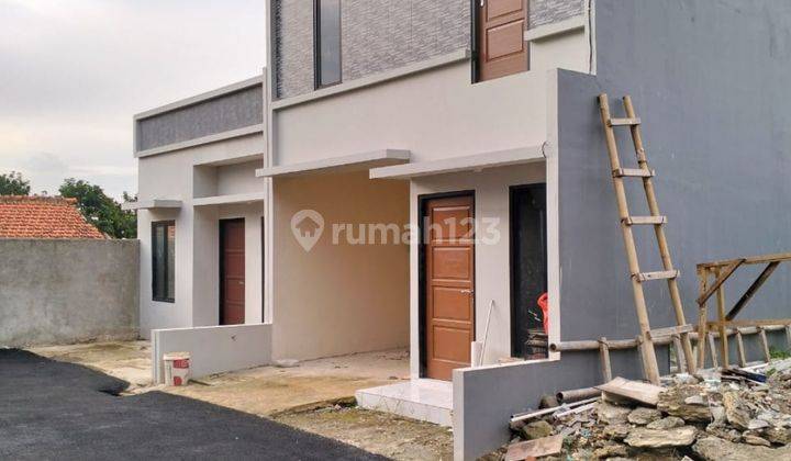 Dijual Rumah Siap Huni Lantai Jalan Kaki Ke Stasiun Depok Kpr 1